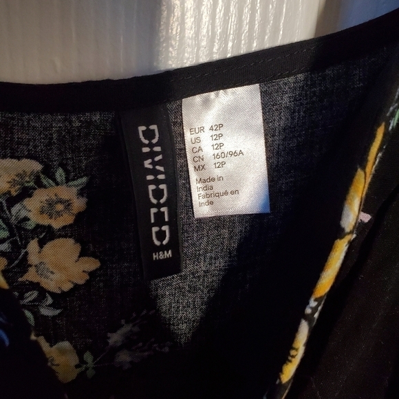 FLORAL Faux Wrap Dress - Picture 2 of 10